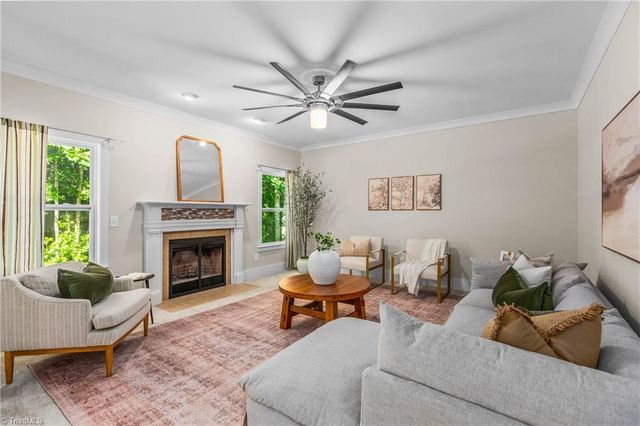 431 Shady Grove Court, Winston-salem, NC 27103