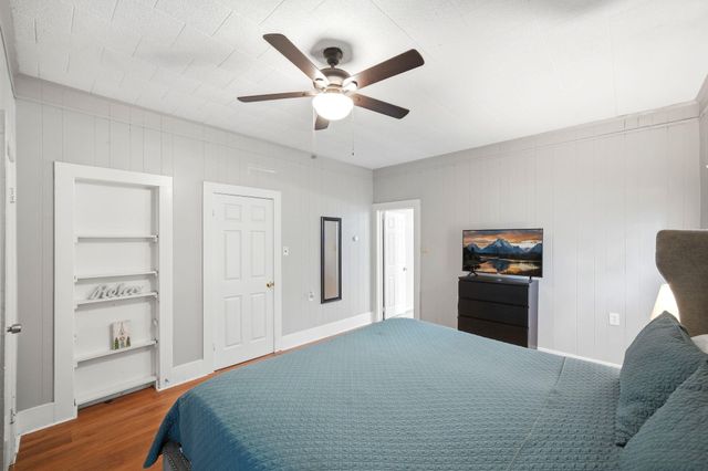 204 W Murrill Street, Baytown, TX 77520