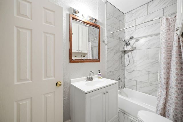 204 W Murrill Street, Baytown, TX 77520