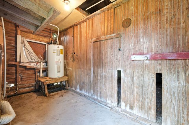 204 W Murrill Street, Baytown, TX 77520