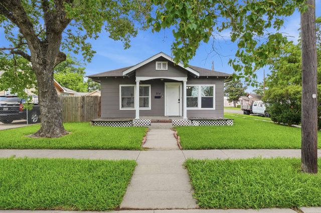 204 W Murrill Street, Baytown, TX 77520