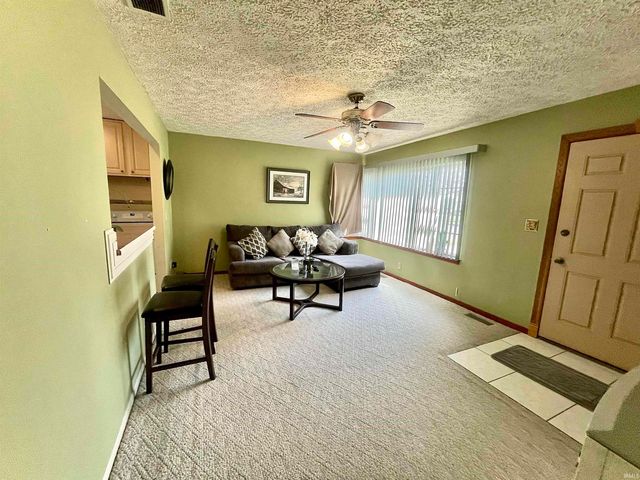 1517 S Saint James Boulevard, Evansville, IN 47714