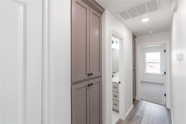 478 Hackberry Lane, Washington, OK 73093