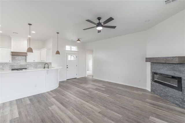 478 Hackberry Lane, Washington, OK 73093