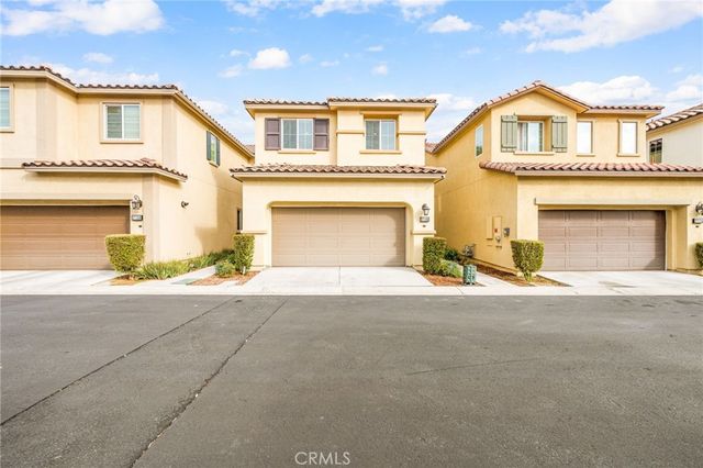27166 Canyon Rock Court, Moreno Valley, CA 92555