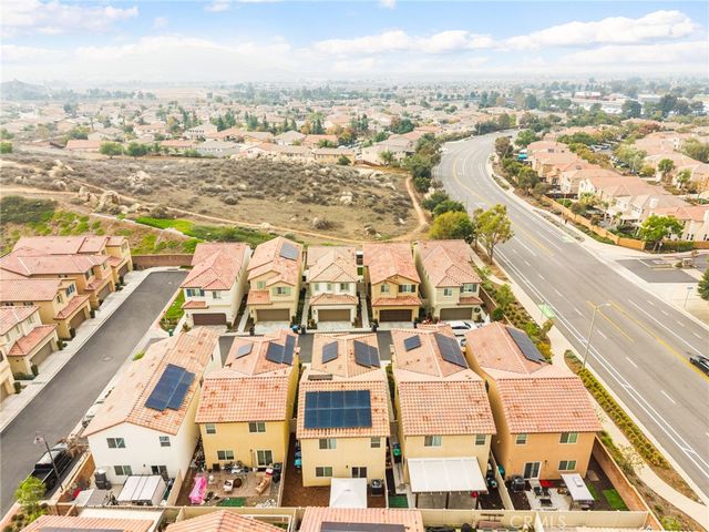 27166 Canyon Rock Court, Moreno Valley, CA 92555