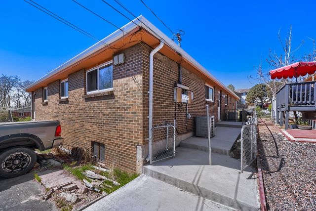 3553 W Tufts Avenue, Englewood, CO 80110