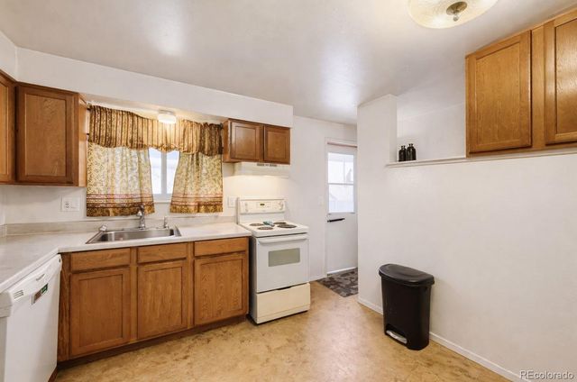 3553 W Tufts Avenue, Englewood, CO 80110