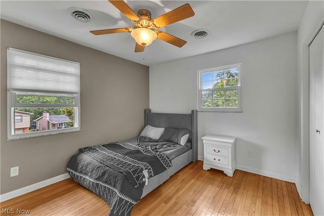 607 Castle Boulevard, Akron, OH 44313