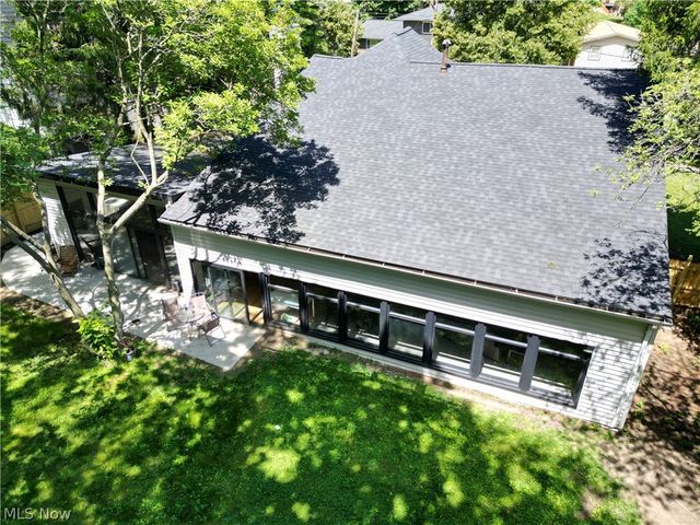 607 Castle Boulevard, Akron, OH 44313