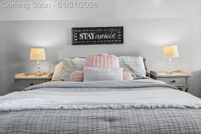 893 Cora Street, Wyandotte, MI 48192