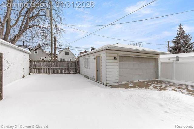 893 Cora Street, Wyandotte, MI 48192