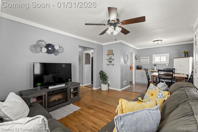 893 Cora Street, Wyandotte, MI 48192