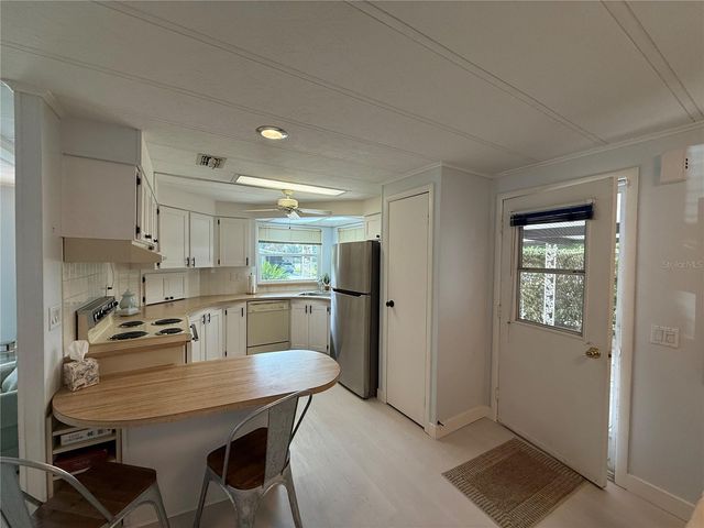 11 N BOBWHITE ROAD, Wildwood, FL 34785