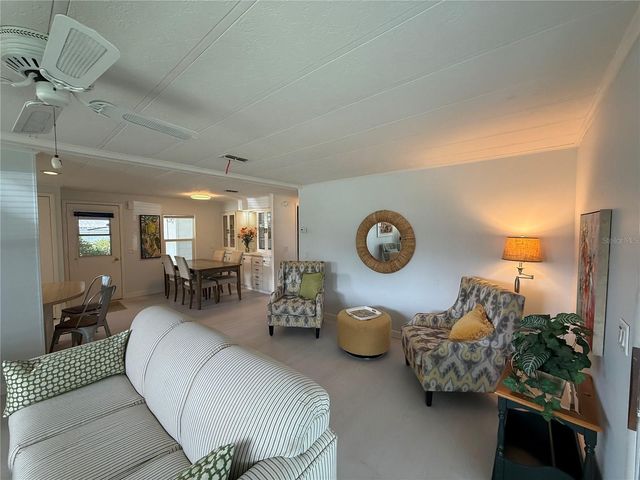 11 N BOBWHITE ROAD, Wildwood, FL 34785