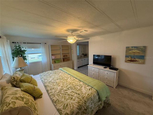 11 N BOBWHITE ROAD, Wildwood, FL 34785