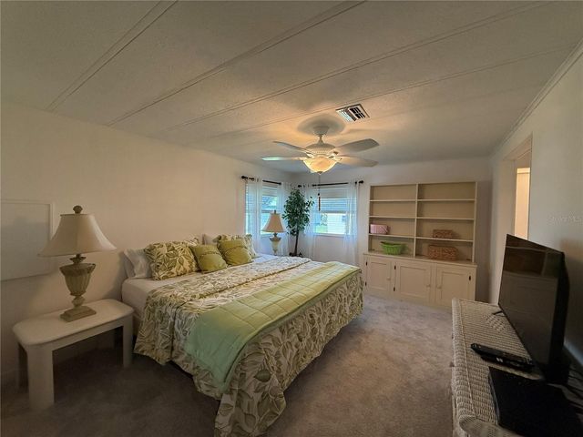 11 N BOBWHITE ROAD, Wildwood, FL 34785