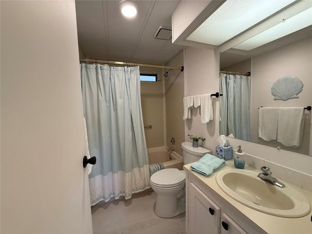 11 N BOBWHITE ROAD, Wildwood, FL 34785