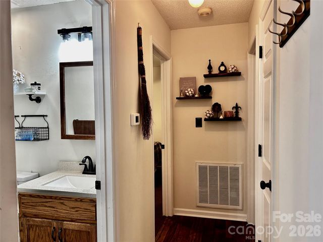 205 Linville Court, Bessemer City, NC 28016