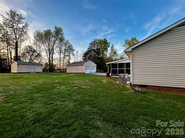 205 Linville Court, Bessemer City, NC 28016