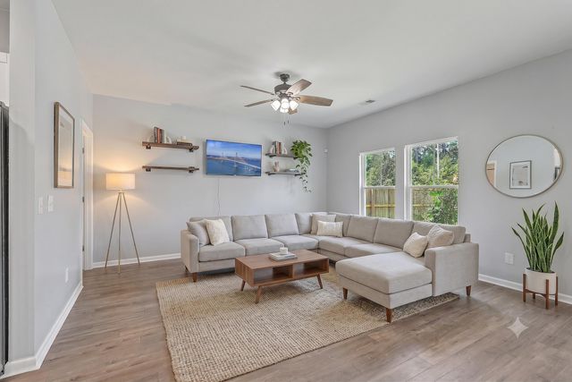 291 Firewheel Court, Summerville, SC 29486