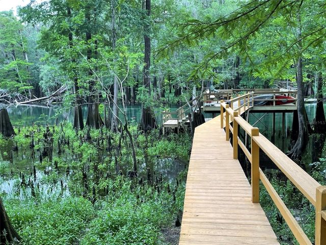 1376 RIVERSIDE AVENUE, Fort White, FL 32038