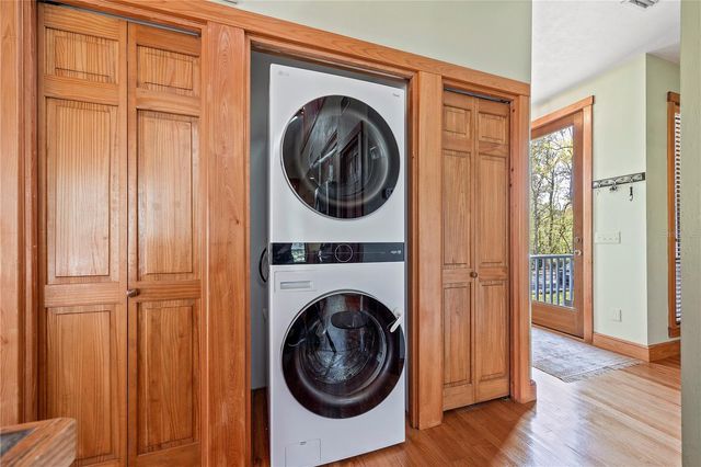 1376 RIVERSIDE AVENUE, Fort White, FL 32038