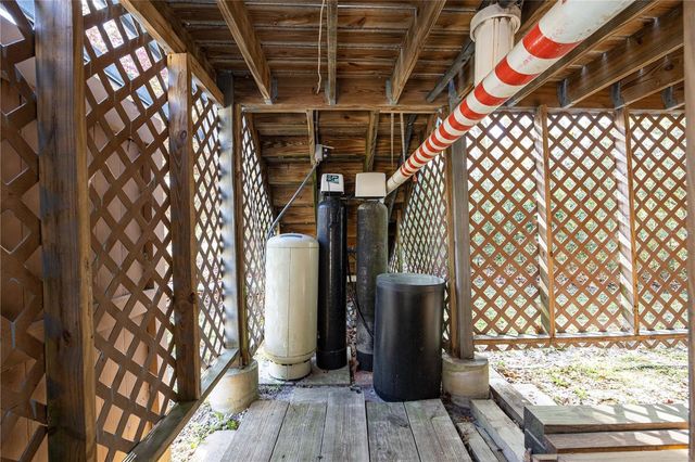 1376 RIVERSIDE AVENUE, Fort White, FL 32038