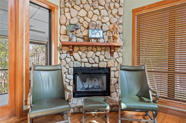 1376 RIVERSIDE AVENUE, Fort White, FL 32038