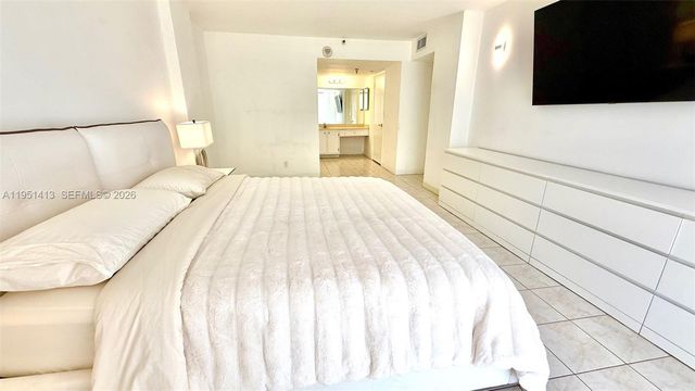 290 174th St 312, Sunny Isles Beach, FL 33160