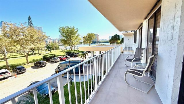 290 174th St 312, Sunny Isles Beach, FL 33160