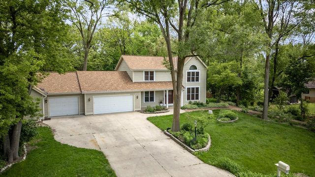 W175S7110 Lake DRIVE, Muskego, WI 53150
