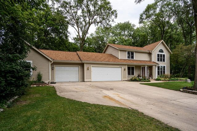 W175S7110 Lake DRIVE, Muskego, WI 53150