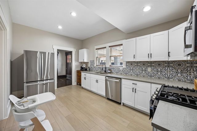 502 Featherston Street, Cleburne, TX 76033