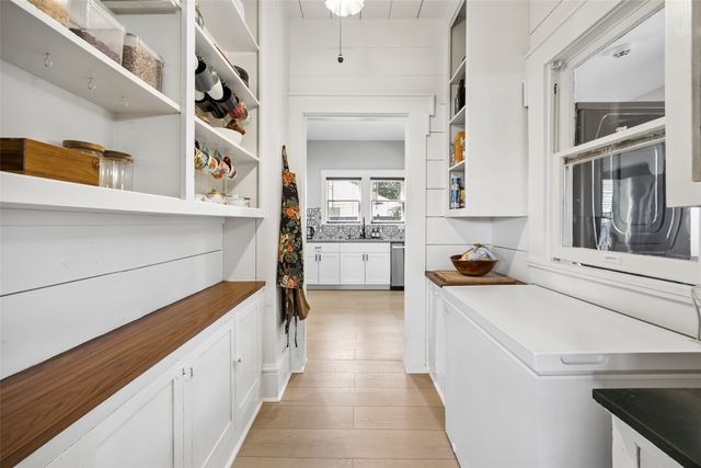 502 Featherston Street, Cleburne, TX 76033