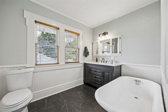 502 Featherston Street, Cleburne, TX 76033