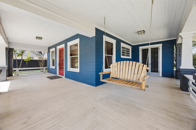 502 Featherston Street, Cleburne, TX 76033