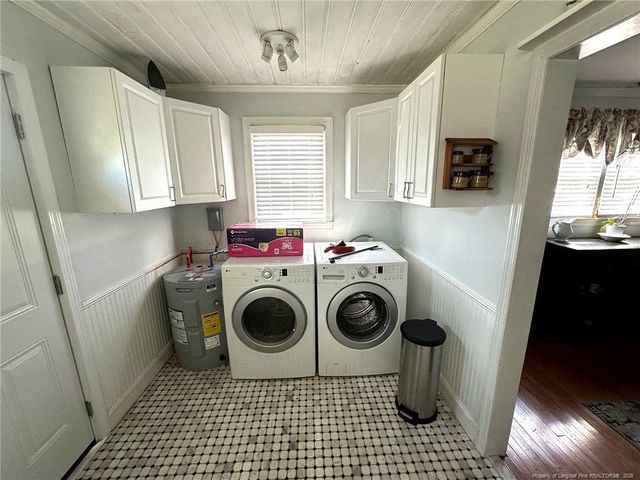 202 N Edinborough Street, Red Springs, NC 28377