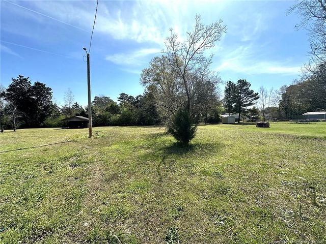 202 N Edinborough Street, Red Springs, NC 28377