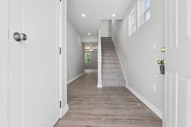 3792 E Aberdeen Avenue, Columbus, OH 43219