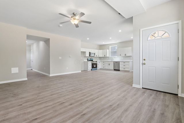 3792 E Aberdeen Avenue, Columbus, OH 43219