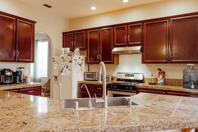 2418 Sailboat Ct, Stockton, CA 95206