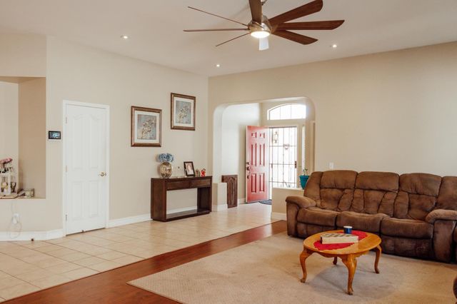 2418 Sailboat Ct, Stockton, CA 95206