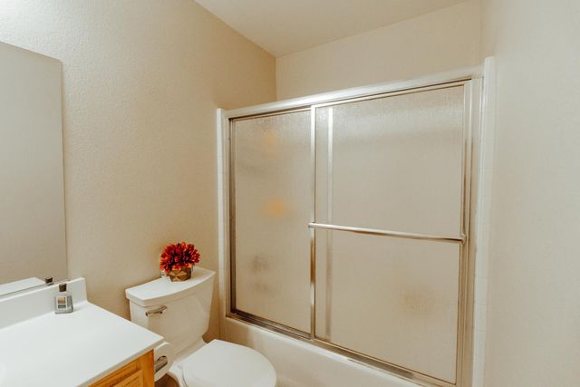 2418 Sailboat Ct, Stockton, CA 95206