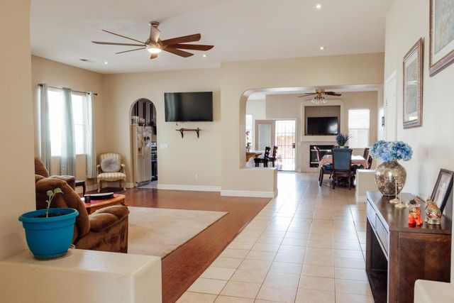 2418 Sailboat Ct, Stockton, CA 95206