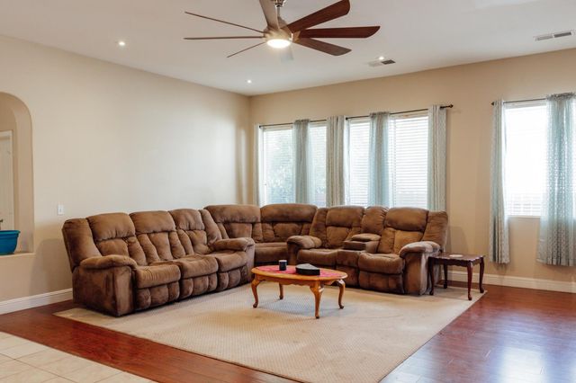 2418 Sailboat Ct, Stockton, CA 95206