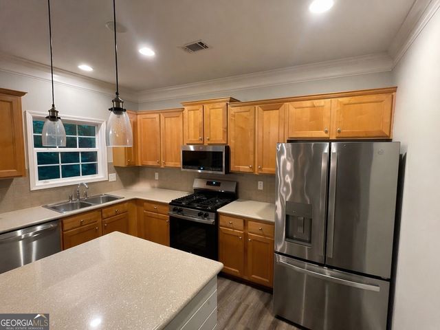 821 Sapphire Lane, Sugar Hill, GA 30518