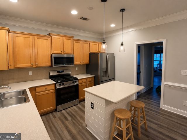 821 Sapphire Lane, Sugar Hill, GA 30518