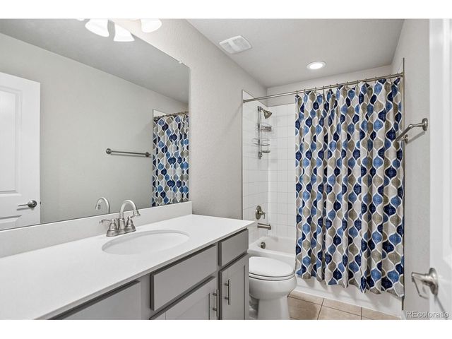 762 Stonebridge Dr, Longmont, CO 80503