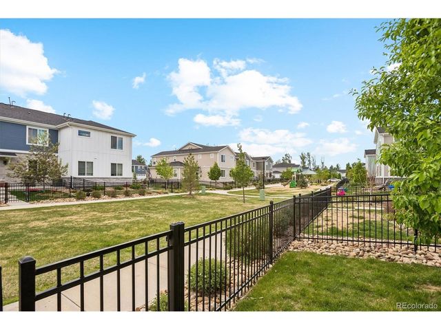 762 Stonebridge Dr, Longmont, CO 80503